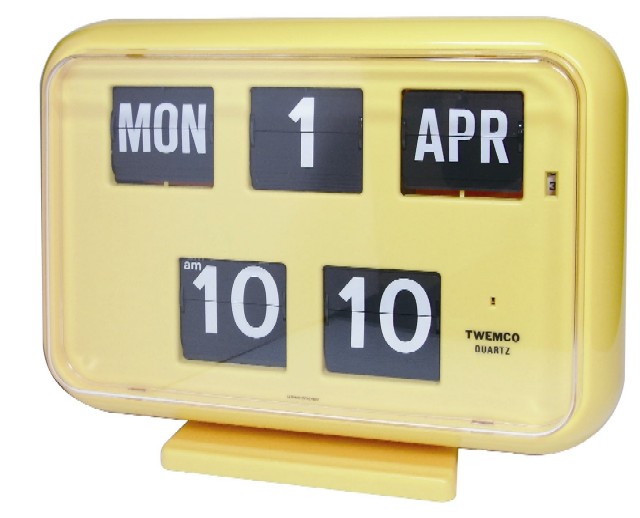 TWEMCOカレンダー時計　　QD-35イエロー　置き掛け兼用時計